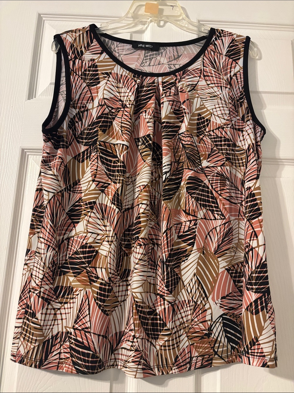 Nine West Pink, Brown and Black Leaf-Print Sleeveless Tank